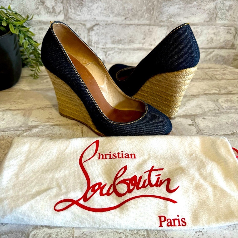 CHRISTIAN LOUBOUTIN Navy Denim Espadrilles Burlap Wedge Heel Red Bottoms